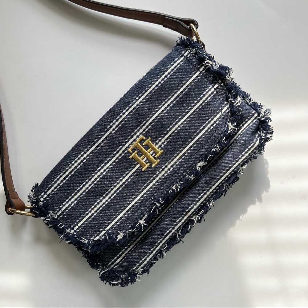 Tommy Hilfiger crossbody bag